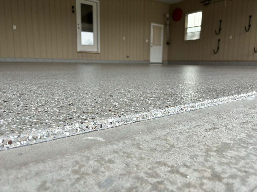 Grey Flake Wide Shop Kansas City, MO by HH Next-Level Epoxy