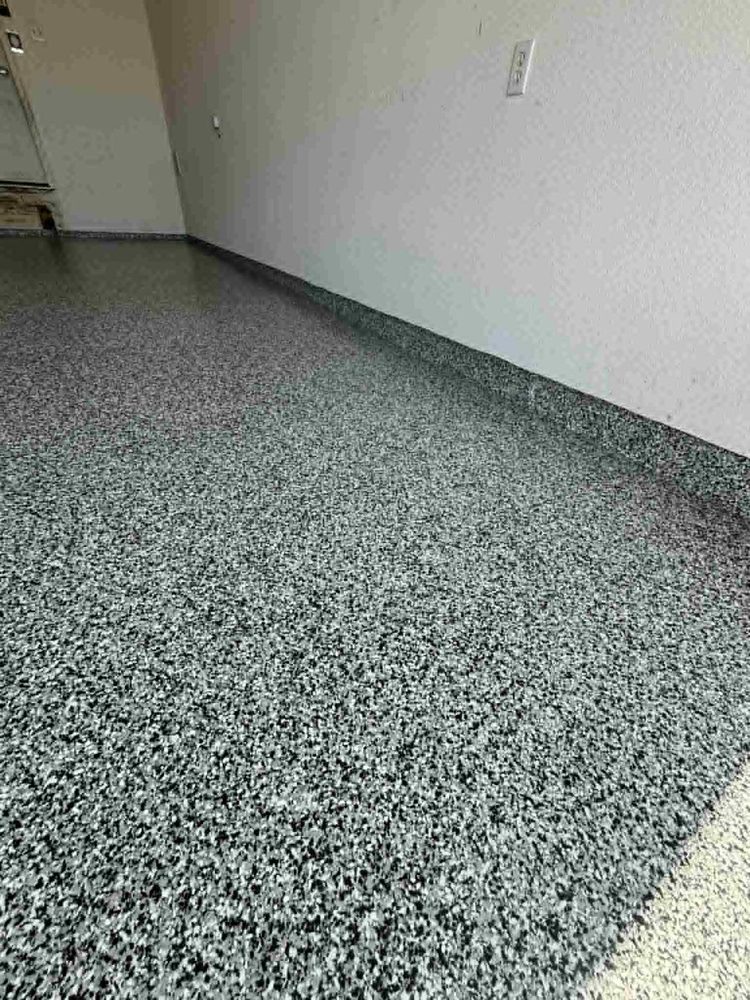 Light Grey Flake · Large Space Kansas City, MO by HH Next-Level Epoxy